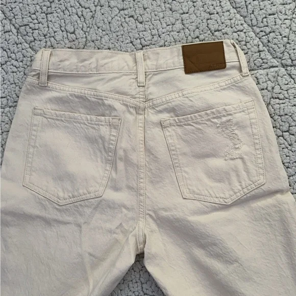 Aeropostal Cream 90’s woman’s NEW! Jeans - Picture 8 of 9